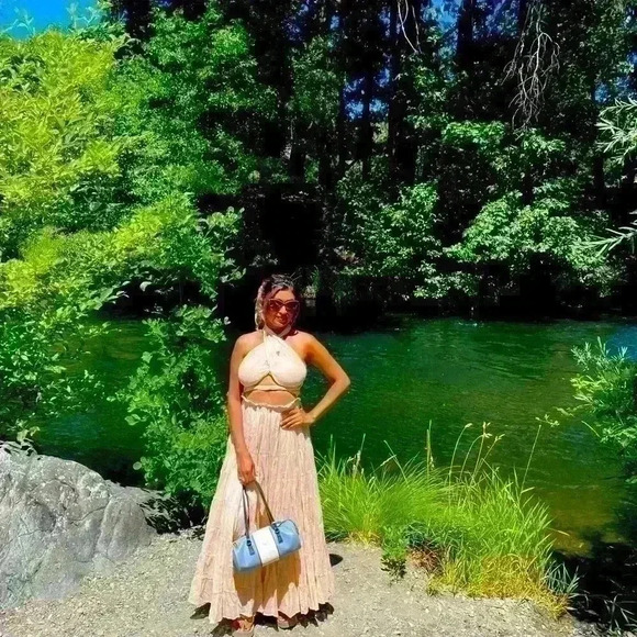 Wrap Dress Very beautiful and unique - Picture 1 of 3